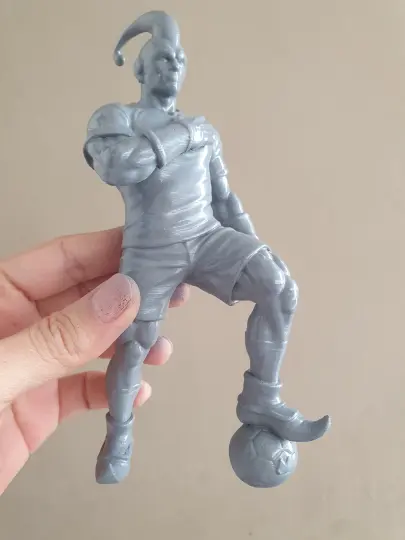Figur karakter berbola, sudah diprimer
